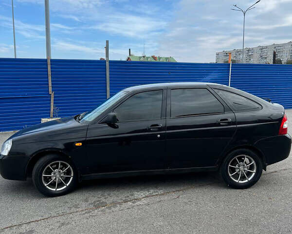Черный ВАЗ 2172 Priora, объемом двигателя 1.6 л и пробегом 198 тыс. км за 2499 $, фото 1 на Automoto.ua
