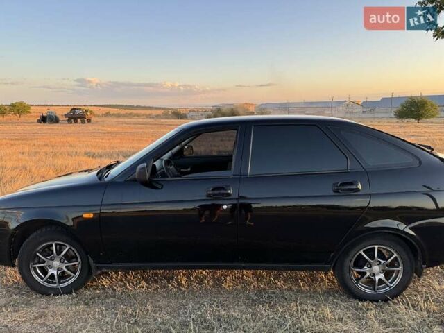 Чорний ВАЗ 2172 Priora, об'ємом двигуна 1.6 л та пробігом 300 тис. км за 3700 $, фото 3 на Automoto.ua