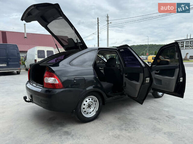 Черный ВАЗ 2172 Priora, объемом двигателя 1.6 л и пробегом 207 тыс. км за 2150 $, фото 29 на Automoto.ua