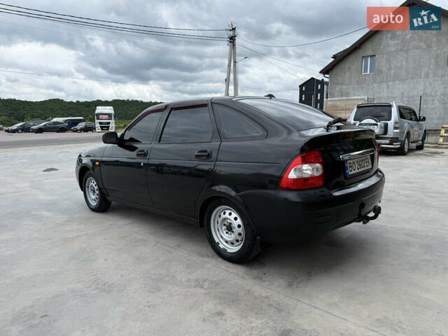 Черный ВАЗ 2172 Priora, объемом двигателя 1.6 л и пробегом 207 тыс. км за 2150 $, фото 7 на Automoto.ua