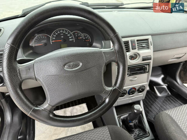 Черный ВАЗ 2172 Priora, объемом двигателя 1.6 л и пробегом 207 тыс. км за 2150 $, фото 43 на Automoto.ua