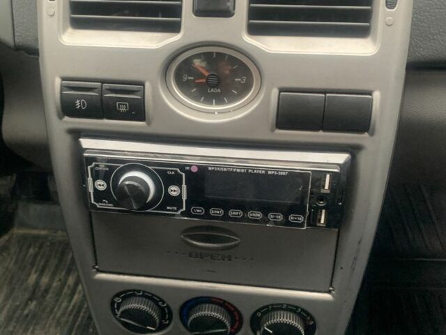 Чорний ВАЗ 2172 Priora, об'ємом двигуна 1.6 л та пробігом 100 тис. км за 2000 $, фото 6 на Automoto.ua