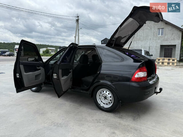 Черный ВАЗ 2172 Priora, объемом двигателя 1.6 л и пробегом 207 тыс. км за 2150 $, фото 26 на Automoto.ua
