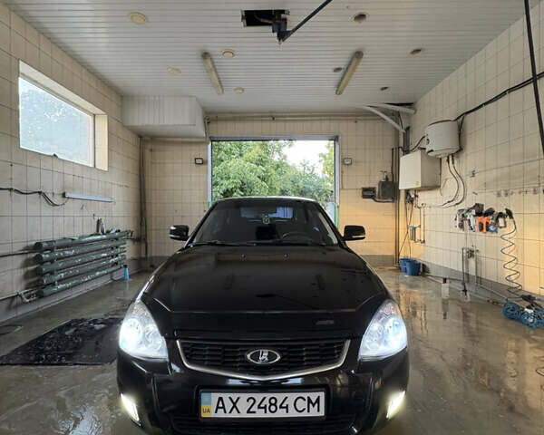 Черный ВАЗ 2172 Priora, объемом двигателя 1.6 л и пробегом 257 тыс. км за 3200 $, фото 2 на Automoto.ua