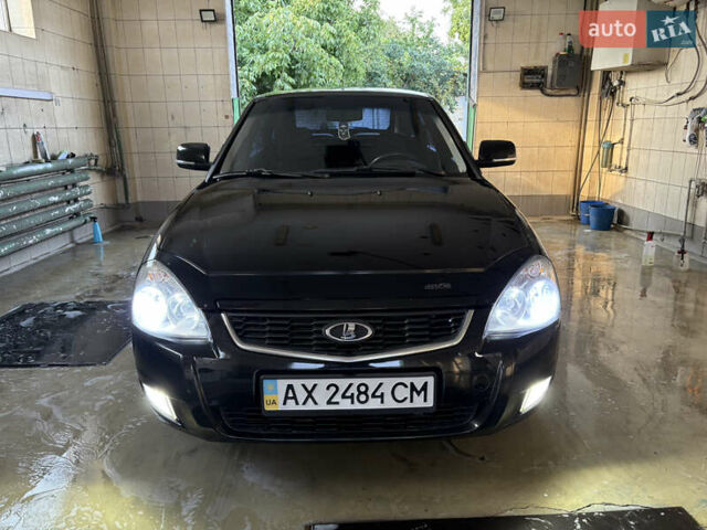 Черный ВАЗ 2172 Priora, объемом двигателя 1.6 л и пробегом 257 тыс. км за 3200 $, фото 1 на Automoto.ua