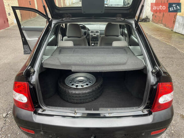 Черный ВАЗ 2172 Priora, объемом двигателя 1.6 л и пробегом 97 тыс. км за 3700 $, фото 23 на Automoto.ua