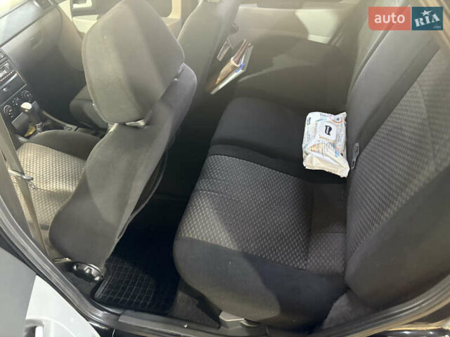 Черный ВАЗ 2172 Priora, объемом двигателя 1.6 л и пробегом 257 тыс. км за 3200 $, фото 15 на Automoto.ua