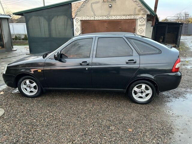 Черный ВАЗ 2172 Priora, объемом двигателя 1.6 л и пробегом 160 тыс. км за 3000 $, фото 7 на Automoto.ua