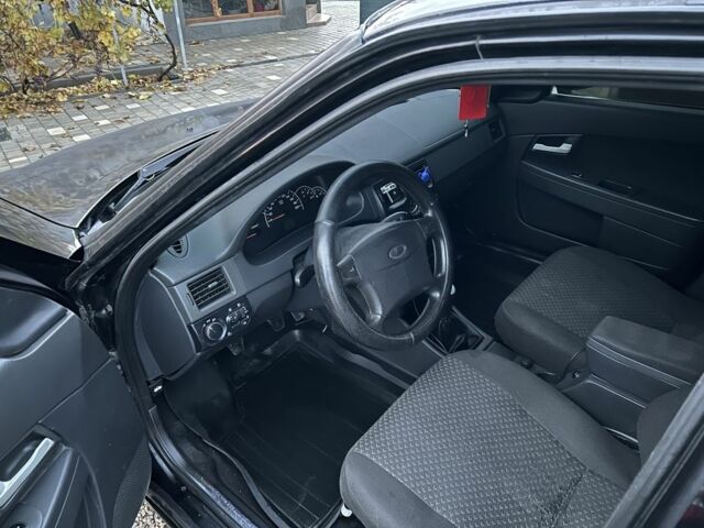 Черный ВАЗ 2172 Priora, объемом двигателя 1.6 л и пробегом 160 тыс. км за 3000 $, фото 16 на Automoto.ua