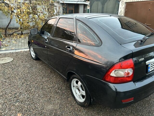 Черный ВАЗ 2172 Priora, объемом двигателя 1.6 л и пробегом 160 тыс. км за 3000 $, фото 6 на Automoto.ua