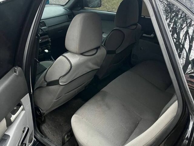 Чорний ВАЗ 2172 Priora, об'ємом двигуна 1.6 л та пробігом 180 тис. км за 2200 $, фото 7 на Automoto.ua