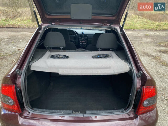 Красный ВАЗ 2172 Priora, объемом двигателя 1.6 л и пробегом 210 тыс. км за 2150 $, фото 15 на Automoto.ua