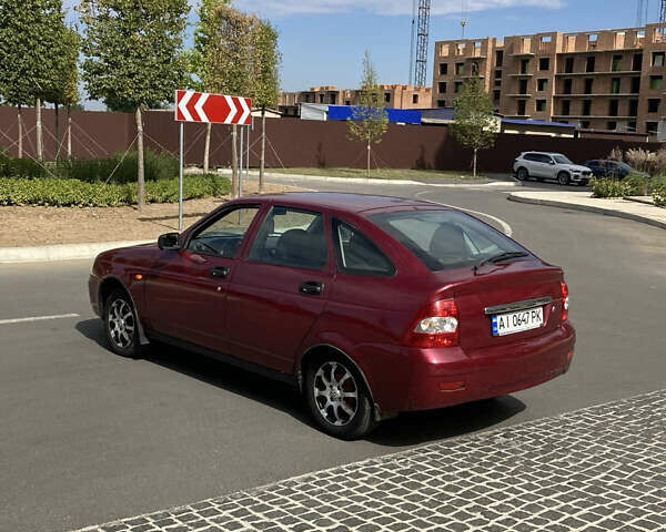 Червоний ВАЗ 2172 Priora, об'ємом двигуна 1.6 л та пробігом 100 тис. км за 2100 $, фото 5 на Automoto.ua