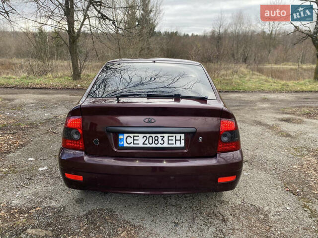 Красный ВАЗ 2172 Priora, объемом двигателя 1.6 л и пробегом 210 тыс. км за 2150 $, фото 3 на Automoto.ua