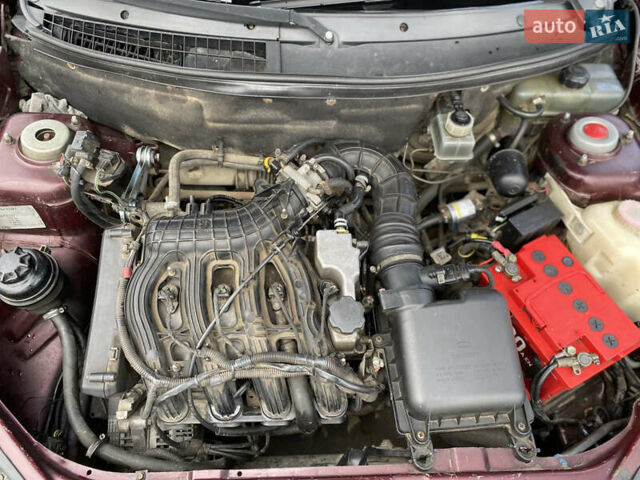 Красный ВАЗ 2172 Priora, объемом двигателя 1.6 л и пробегом 210 тыс. км за 2150 $, фото 22 на Automoto.ua