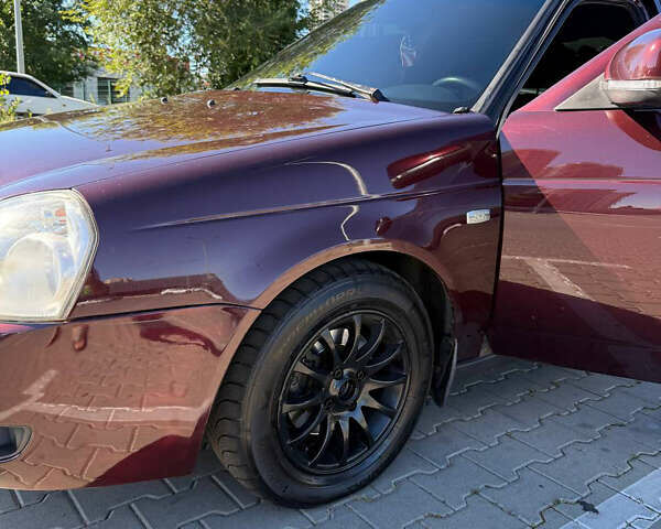 Червоний ВАЗ 2172 Priora, об'ємом двигуна 1.6 л та пробігом 249 тис. км за 3199 $, фото 4 на Automoto.ua