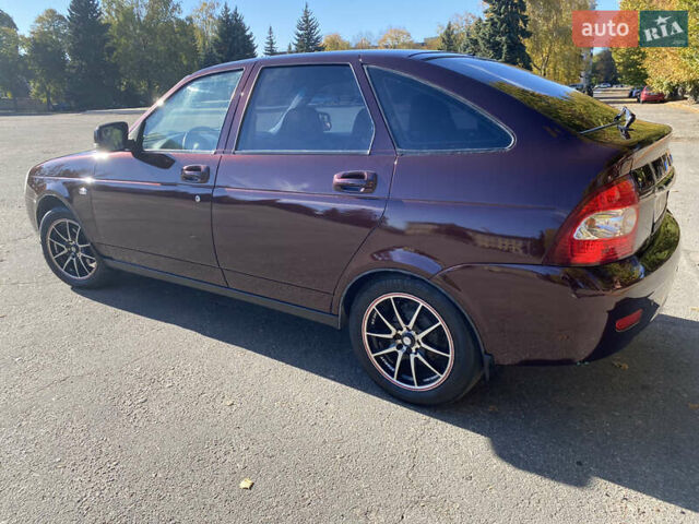 Красный ВАЗ 2172 Priora, объемом двигателя 0 л и пробегом 180 тыс. км за 3800 $, фото 6 на Automoto.ua