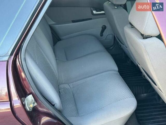 Красный ВАЗ 2172 Priora, объемом двигателя 1.6 л и пробегом 152 тыс. км за 2900 $, фото 3 на Automoto.ua