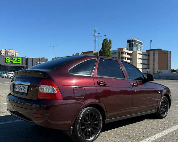 Червоний ВАЗ 2172 Priora, об'ємом двигуна 1.6 л та пробігом 249 тис. км за 3199 $, фото 2 на Automoto.ua