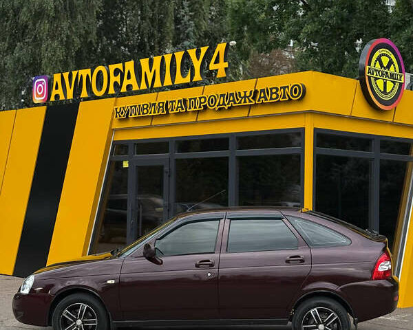 Красный ВАЗ 2172 Priora, объемом двигателя 1.6 л и пробегом 158 тыс. км за 2999 $, фото 7 на Automoto.ua