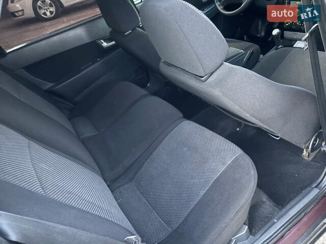 Червоний ВАЗ 2172 Priora, об'ємом двигуна 1.6 л та пробігом 252 тис. км за 3650 $, фото 21 на Automoto.ua