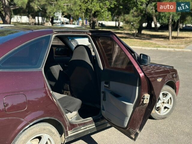 Червоний ВАЗ 2172 Priora, об'ємом двигуна 1.6 л та пробігом 180 тис. км за 2100 $, фото 10 на Automoto.ua