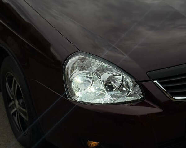 Красный ВАЗ 2172 Priora, объемом двигателя 1.6 л и пробегом 158 тыс. км за 2999 $, фото 20 на Automoto.ua