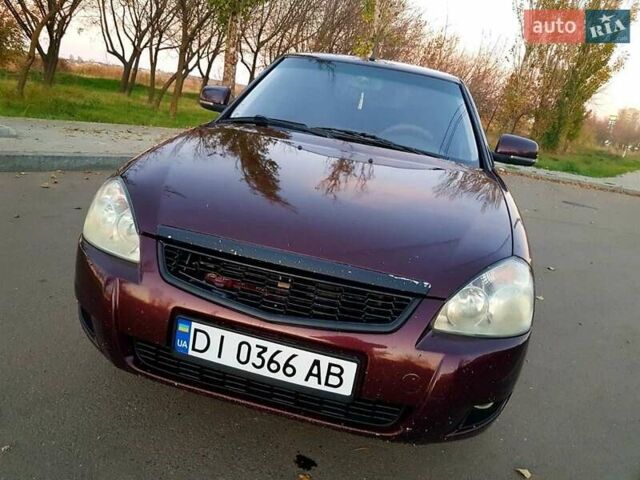 Красный ВАЗ 2172 Priora, объемом двигателя 1.6 л и пробегом 220 тыс. км за 3900 $, фото 7 на Automoto.ua