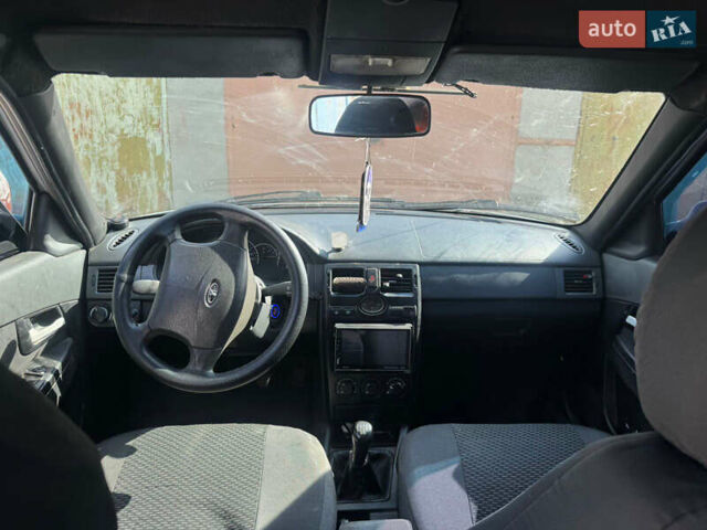 ВАЗ 2172 Priora, объемом двигателя 1.6 л и пробегом 200 тыс. км за 2100 $, фото 5 на Automoto.ua