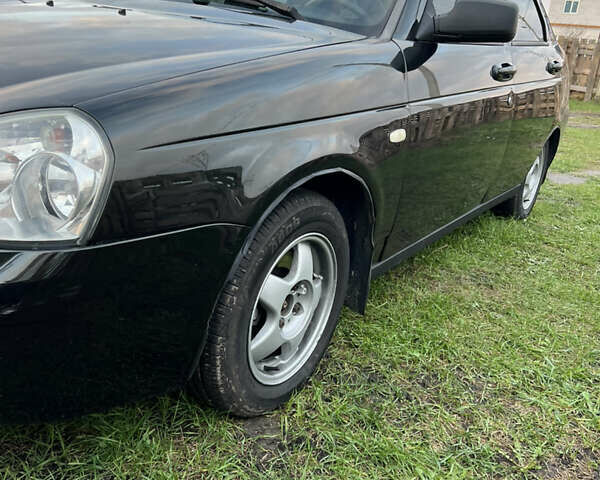 ВАЗ 2172 Priora, объемом двигателя 1.6 л и пробегом 175 тыс. км за 3888 $, фото 3 на Automoto.ua