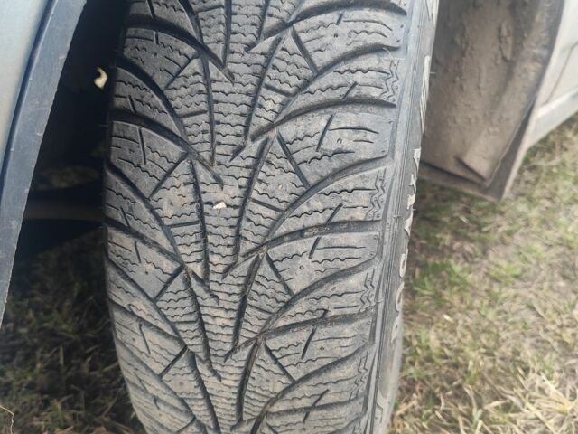 Серый ВАЗ 2172 Priora, объемом двигателя 1.6 л и пробегом 200 тыс. км за 2250 $, фото 7 на Automoto.ua