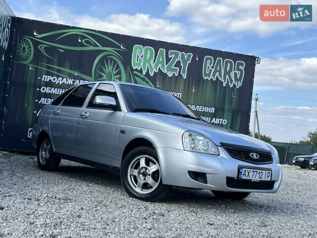 Сірий ВАЗ 2172 Priora, об'ємом двигуна 1.6 л та пробігом 180 тис. км за 2500 $, фото 1 на Automoto.ua