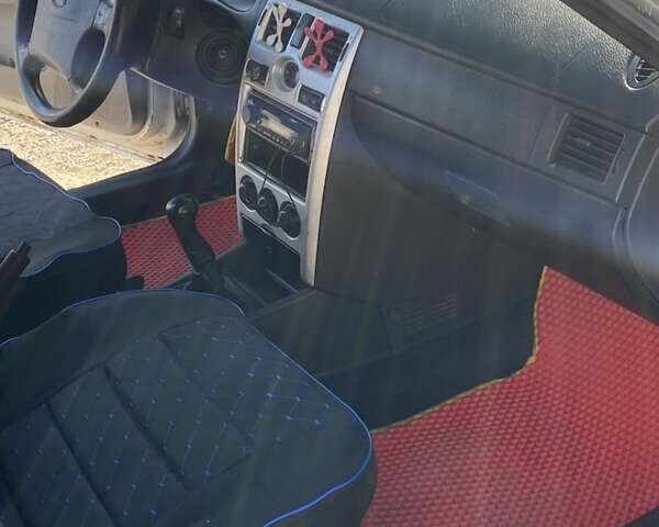 Серый ВАЗ 2172 Priora, объемом двигателя 1.6 л и пробегом 246 тыс. км за 2900 $, фото 12 на Automoto.ua