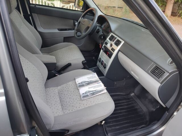 Серый ВАЗ 2172 Priora, объемом двигателя 1.6 л и пробегом 47 тыс. км за 3600 $, фото 18 на Automoto.ua