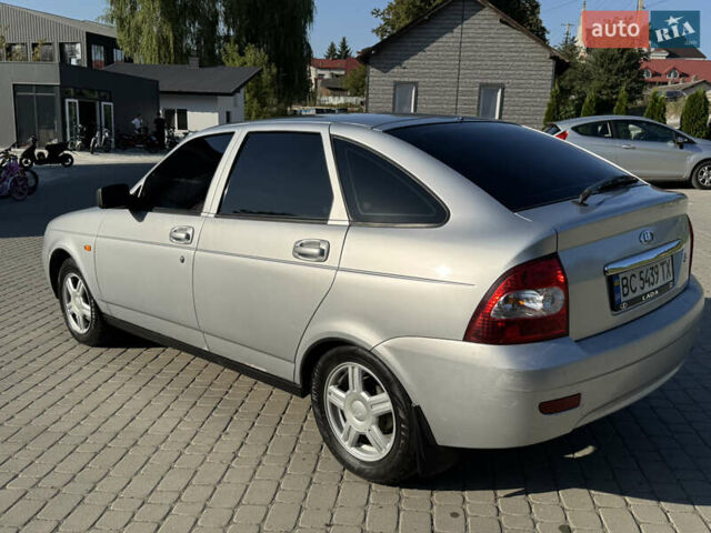 Сірий ВАЗ 2172 Priora, об'ємом двигуна 1.6 л та пробігом 169 тис. км за 2500 $, фото 14 на Automoto.ua