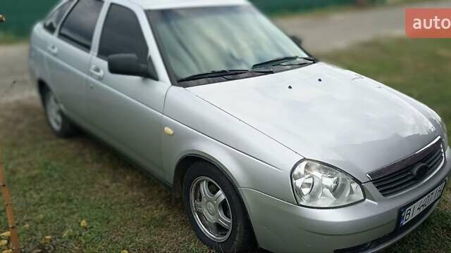 Серый ВАЗ 2172 Priora, объемом двигателя 1.6 л и пробегом 257 тыс. км за 1300 $, фото 2 на Automoto.ua