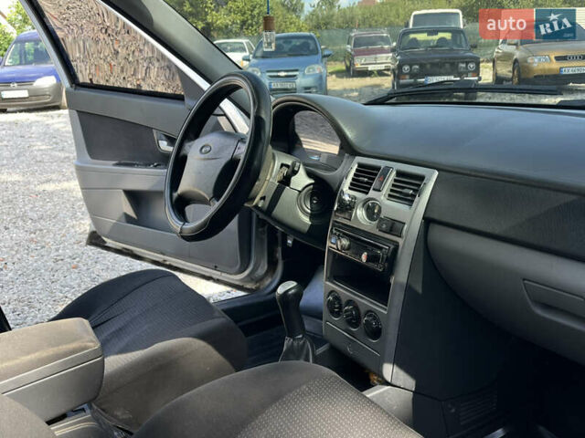 Сірий ВАЗ 2172 Priora, об'ємом двигуна 1.6 л та пробігом 180 тис. км за 2500 $, фото 19 на Automoto.ua