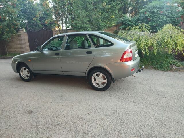 Серый ВАЗ 2172 Priora, объемом двигателя 1.6 л и пробегом 47 тыс. км за 3600 $, фото 6 на Automoto.ua