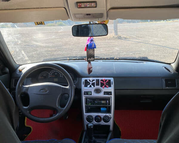 Серый ВАЗ 2172 Priora, объемом двигателя 1.6 л и пробегом 246 тыс. км за 2900 $, фото 9 на Automoto.ua