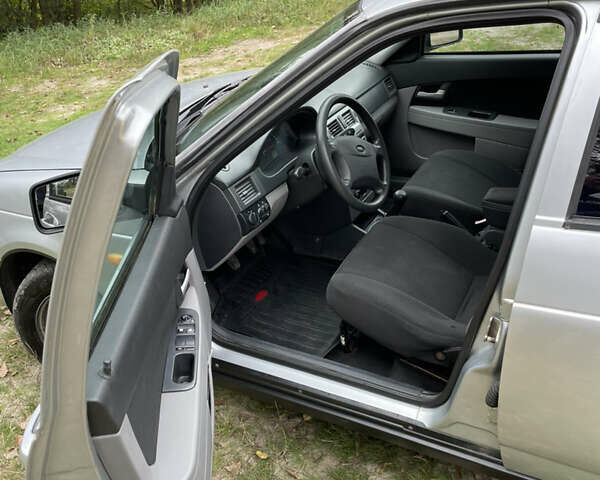 Сірий ВАЗ 2172 Priora, об'ємом двигуна 1.6 л та пробігом 207 тис. км за 2650 $, фото 8 на Automoto.ua