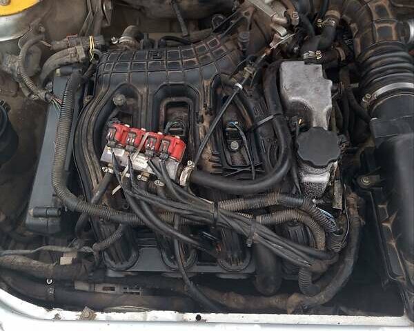 Серый ВАЗ 2172 Priora, объемом двигателя 1.6 л и пробегом 142 тыс. км за 2000 $, фото 10 на Automoto.ua