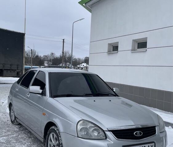 Серый ВАЗ 2172 Priora, объемом двигателя 1.6 л и пробегом 283 тыс. км за 3300 $, фото 1 на Automoto.ua