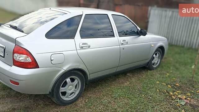 Серый ВАЗ 2172 Priora, объемом двигателя 1.6 л и пробегом 257 тыс. км за 1300 $, фото 1 на Automoto.ua