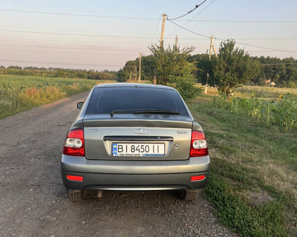 Серый ВАЗ 2172 Priora, объемом двигателя 1.6 л и пробегом 200 тыс. км за 2800 $, фото 5 на Automoto.ua