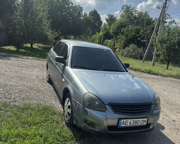 Серый ВАЗ 2172 Priora, объемом двигателя 1.6 л и пробегом 228 тыс. км за 3000 $, фото 2 на Automoto.ua