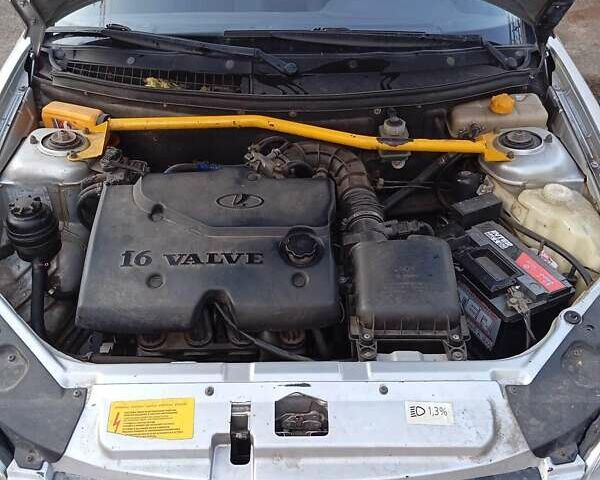 Серый ВАЗ 2172 Priora, объемом двигателя 1.6 л и пробегом 165 тыс. км за 3300 $, фото 2 на Automoto.ua