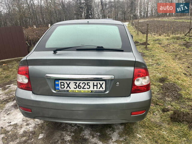 Серый ВАЗ 2172 Priora, объемом двигателя 1.6 л и пробегом 181 тыс. км за 2600 $, фото 7 на Automoto.ua