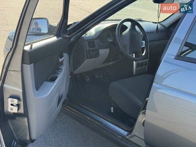 Сірий ВАЗ 2172 Priora, об'ємом двигуна 1.6 л та пробігом 93 тис. км за 3400 $, фото 6 на Automoto.ua