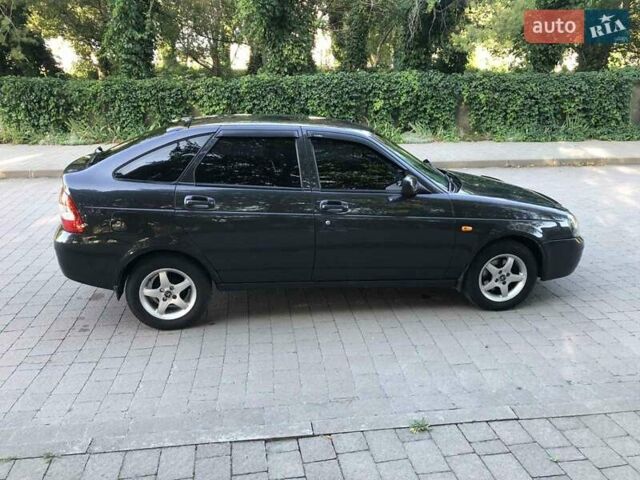 ВАЗ 2172 Priora 2008 в Житомире на Automoto.ua Серый ВАЗ 2172 Priora, объемом двигателя 1.6 л и пробегом 131 тыс. км за 2850 $, фото 5 на Automoto.ua