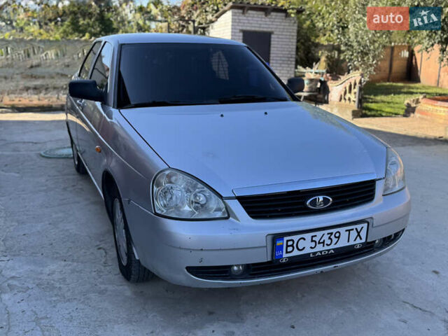 Серый ВАЗ 2172 Priora, объемом двигателя 1.6 л и пробегом 169 тыс. км за 2399 $, фото 3 на Automoto.ua